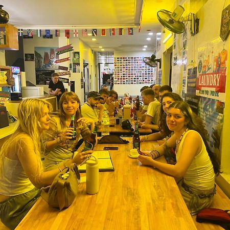 Ha Long Fancy Hostel With Vegetarian And Vegan Restaurant エクステリア 写真