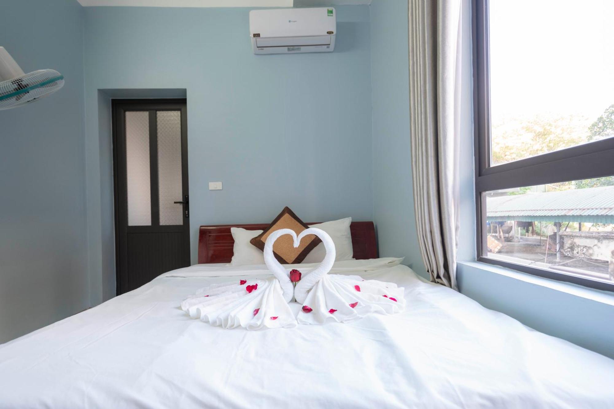 Ha Long Fancy Hostel With Vegetarian And Vegan Restaurant エクステリア 写真
