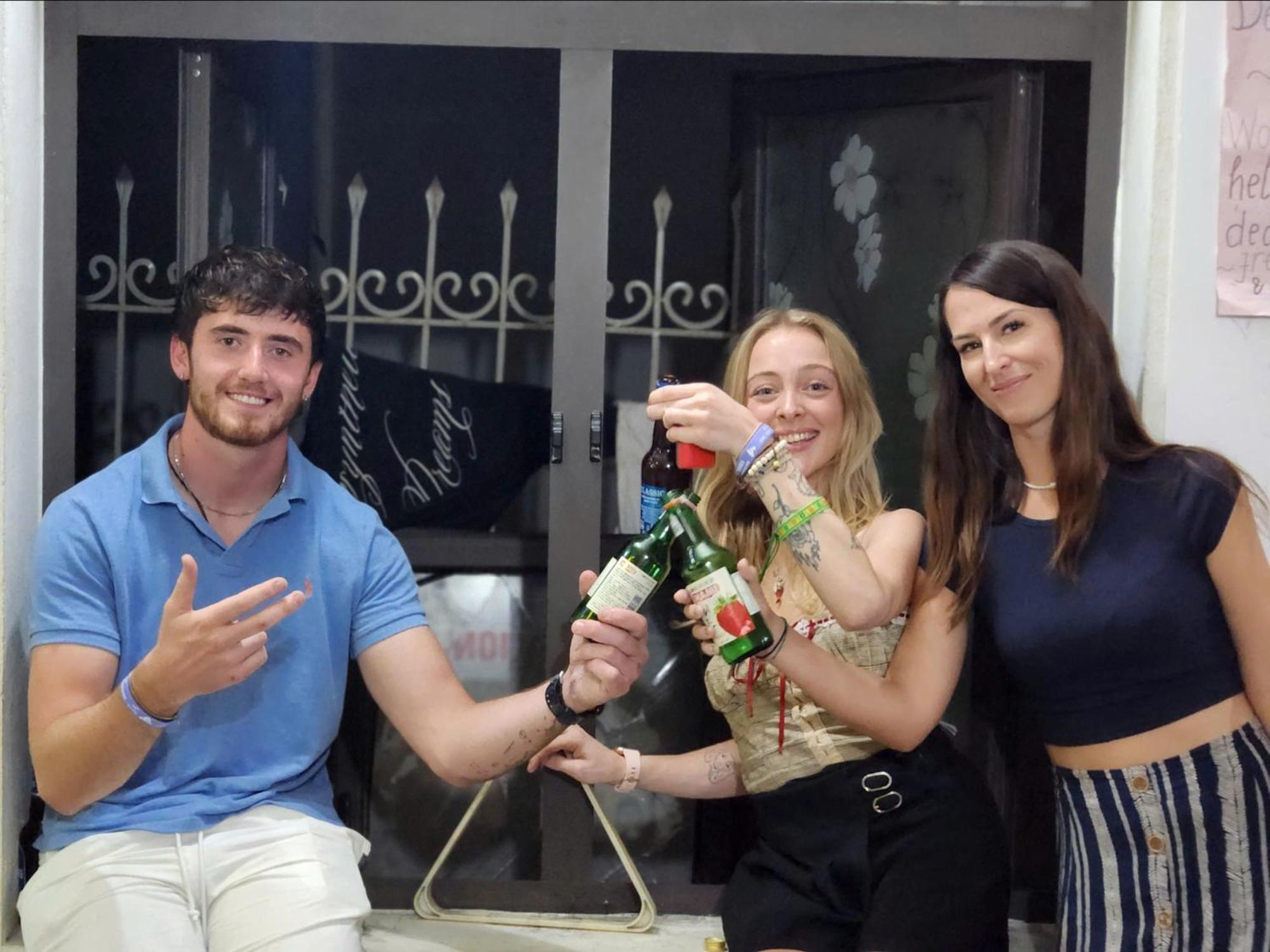 Ha Long Fancy Hostel With Vegetarian And Vegan Restaurant エクステリア 写真